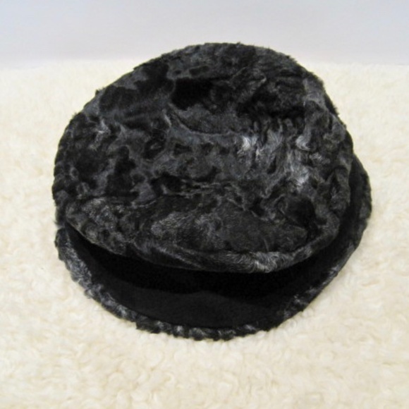 Denis Hivon Fourrures Fur/Suede Bucket Hat - Picture 6 of 8